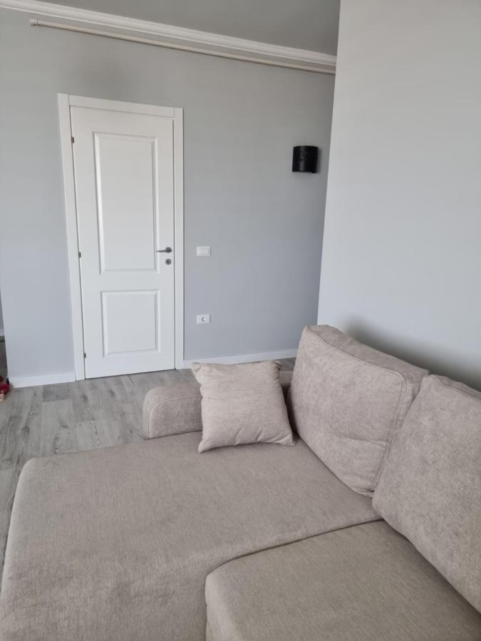 Apartament 2 Camere Eliberarii Констанца Екстериор снимка
