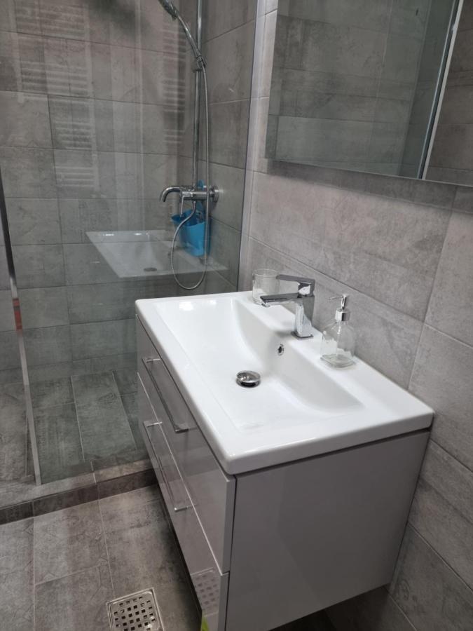 Apartament 2 Camere Eliberarii Констанца Екстериор снимка